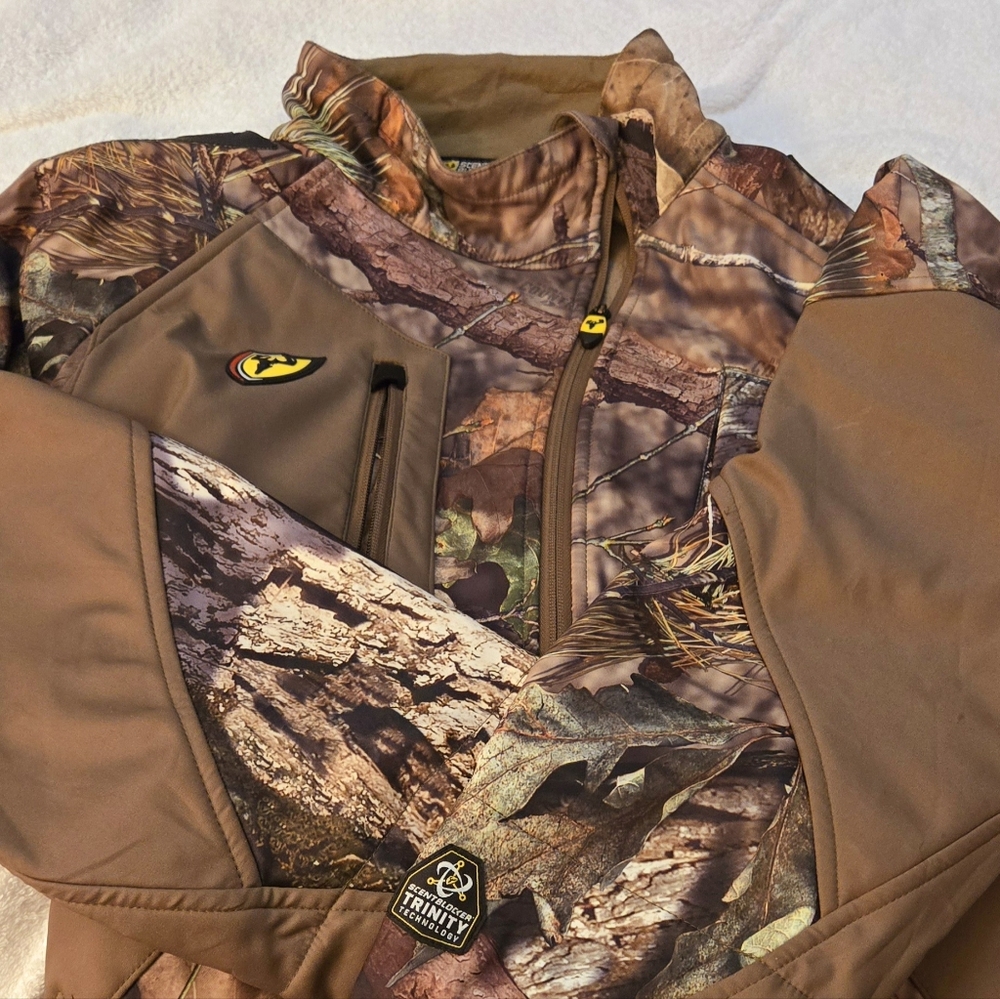 Sent blocker mossy oak jacket